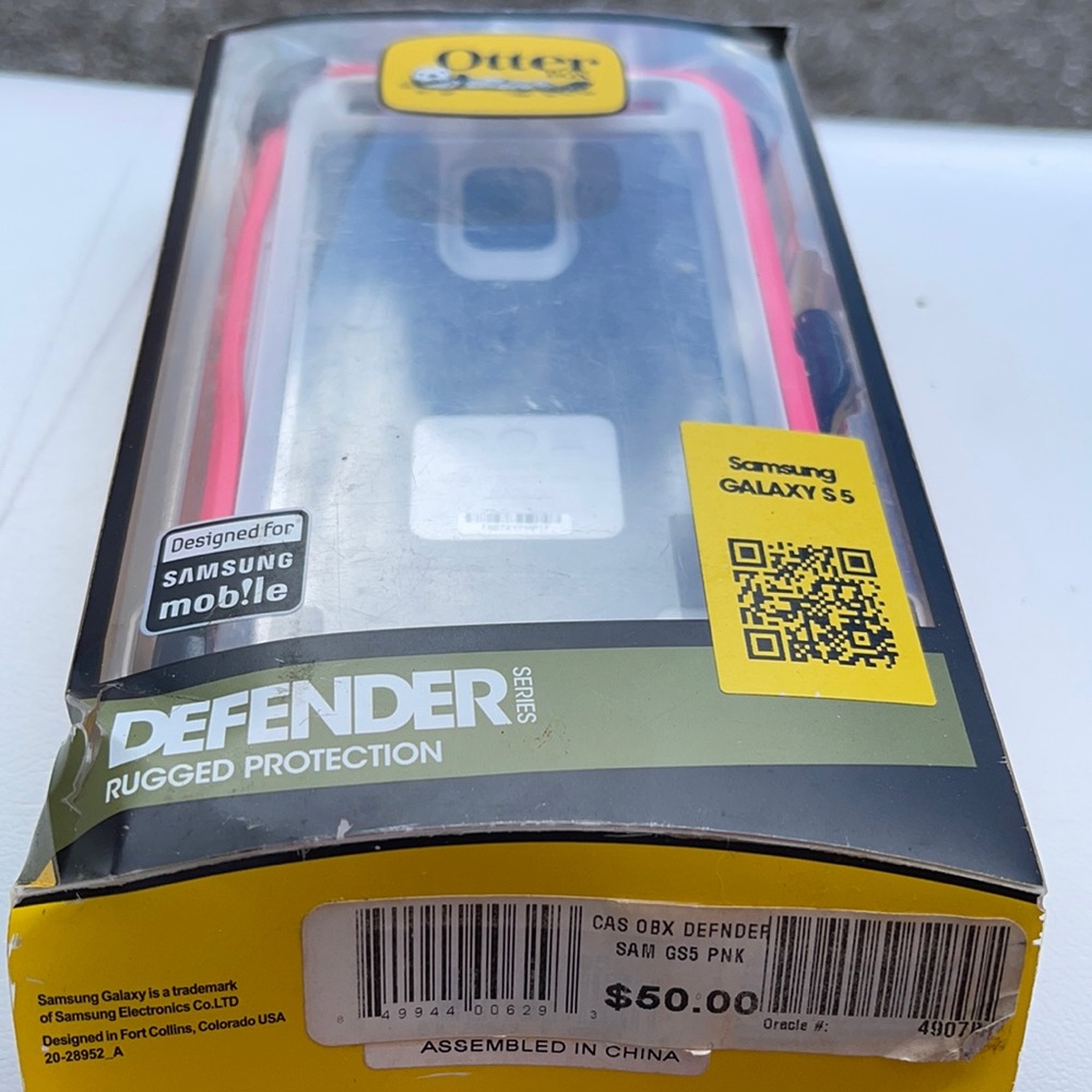 Brand new in box otter case for Samsung galaxy s5